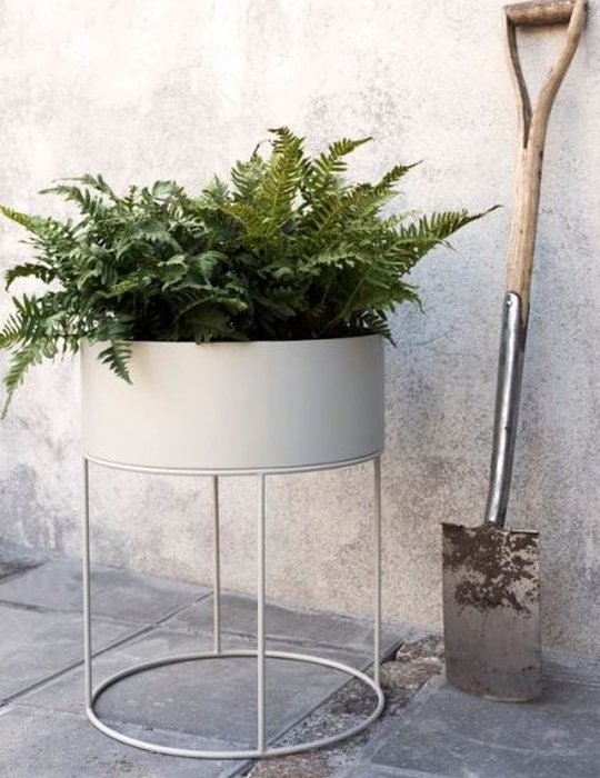 ferm living plantbox round grey