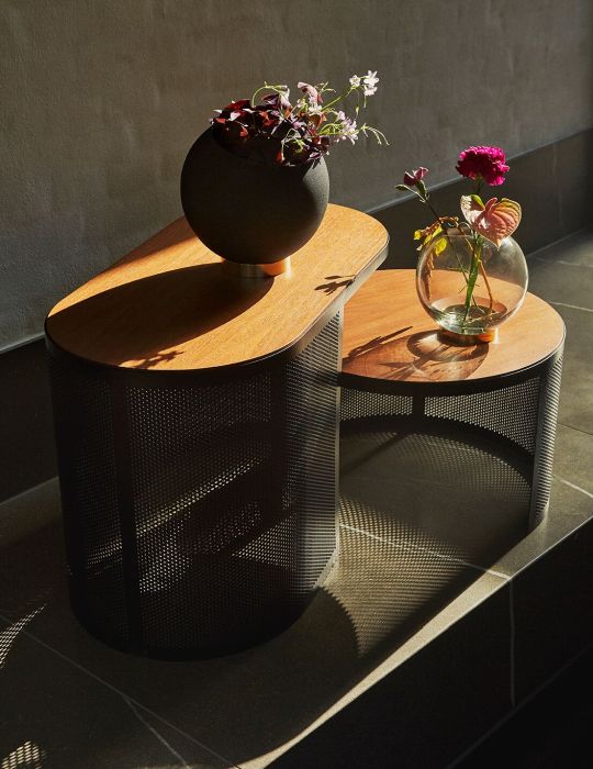 AYTM - Globe Plantenpot Small Black