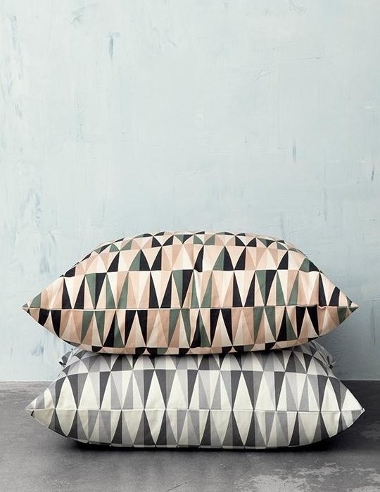 Ferm Living - Spear Floor Cushion (Rose of Grijs)