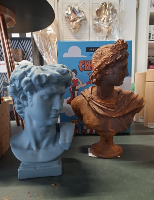 steen apollo buste gietijzer